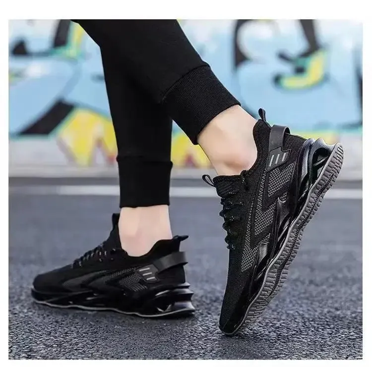 2024 Men's Shoes Spring Super Breathable Mesh Shoes