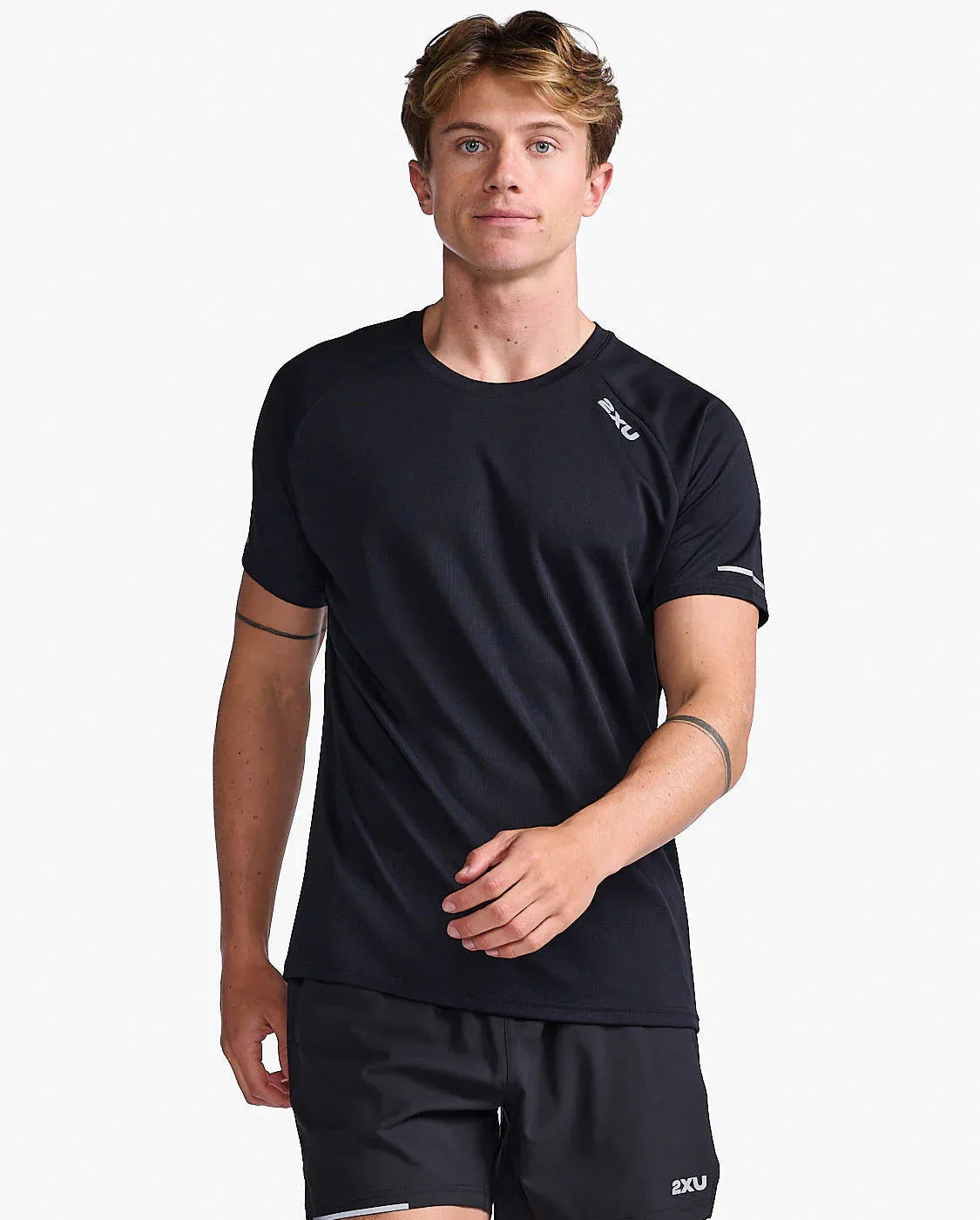 2XU Aero Tee, Laufshirt, Herren, Black/Silver Reflective