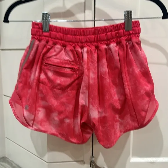 (6145) Hotty Hot HR Lined Short 4&quot; - Sz 4 *LOVED * EUC
