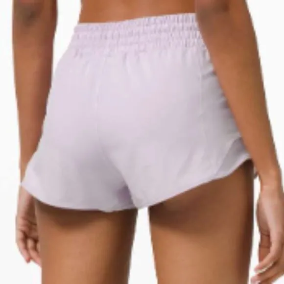 (6359) Lululemon Hotty Hot Short *High-Rise 2.5&quot; Lavender Dew In SZ 10