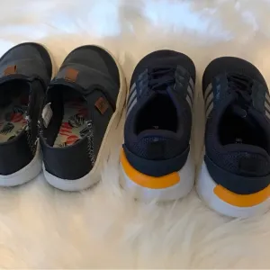 ADIDAS AND DR SCHOLLS KIDS LITTLE BOY SIZE 9 (AGE 4-5) BOTH ARE SLIP ON SHOES