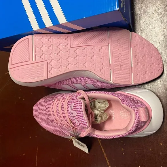 Adidas Unisex Kids Pink White Swift Run 22 J GW8177 Running Shoes Size US 5.5 6