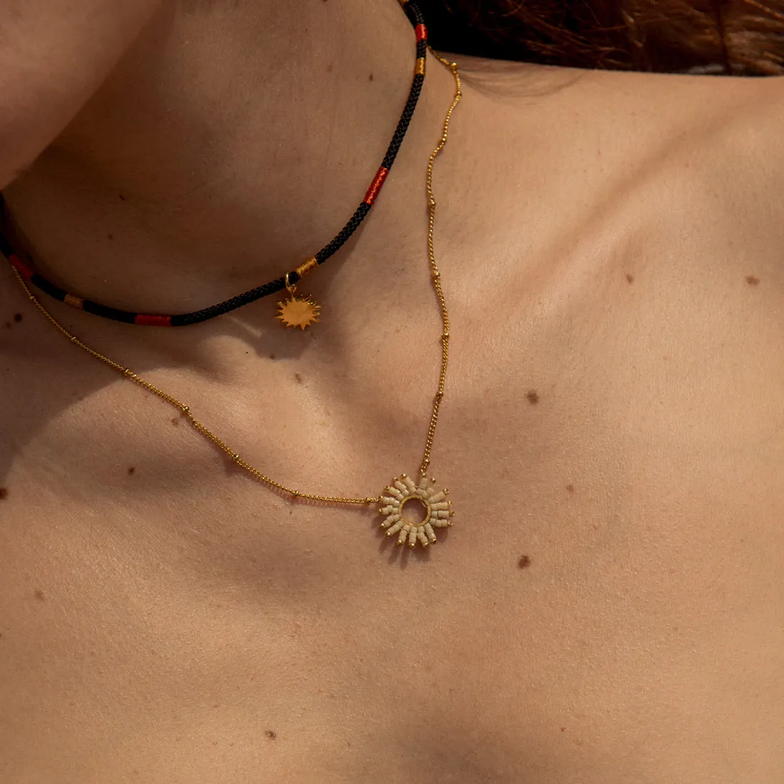 Adjustable gold plated necklace/beaded fringe sun -small