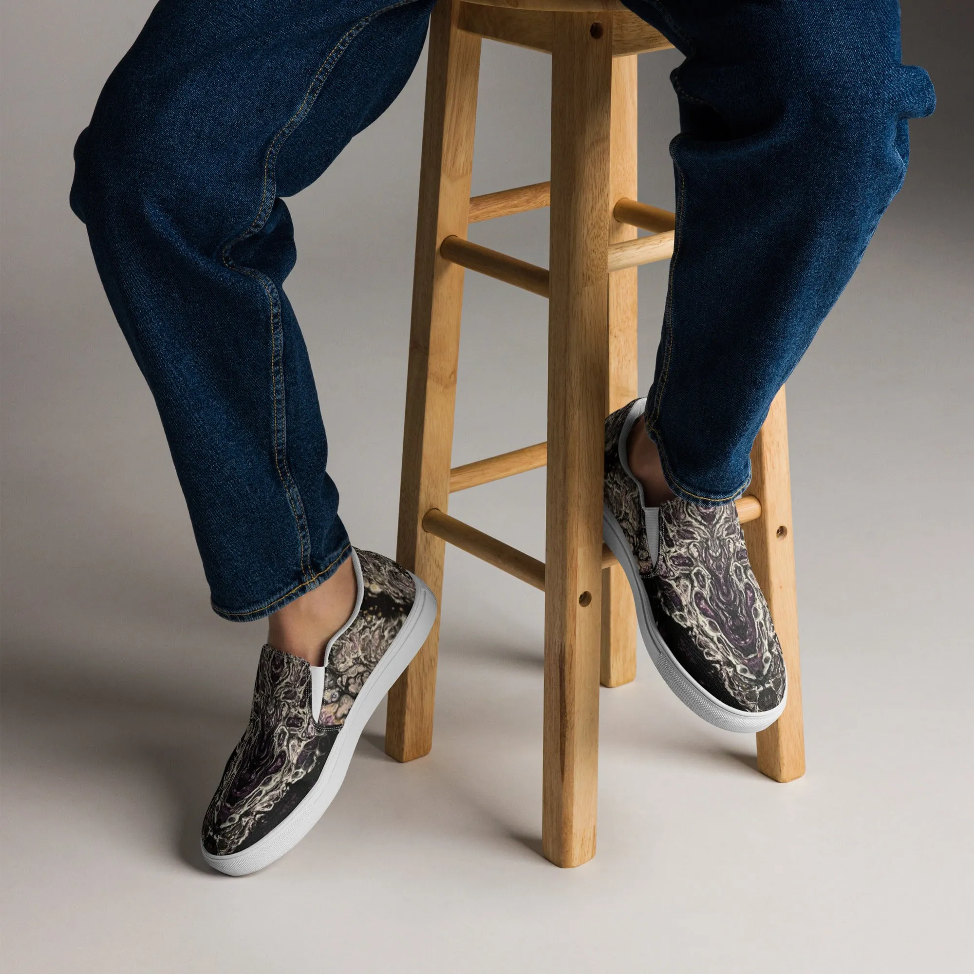 Alligator slip-on canvas shoes