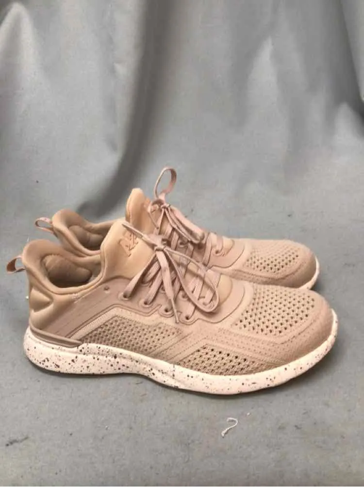 APL SIZE 7 1/2 Ladies SHOES