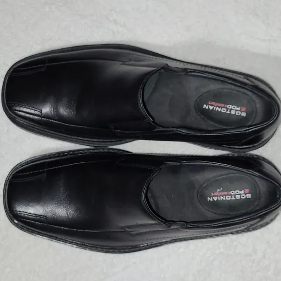 Bostonian 2 Pod Comfort Slip-On Dress Shoe's Size 9 Men's