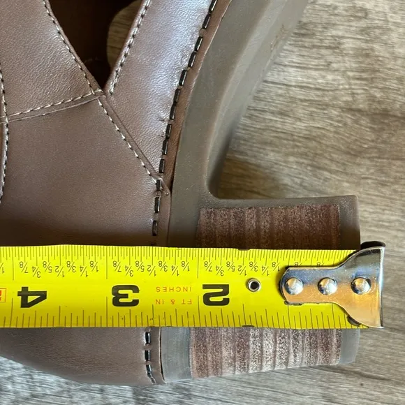Dansko Hollie Shoes