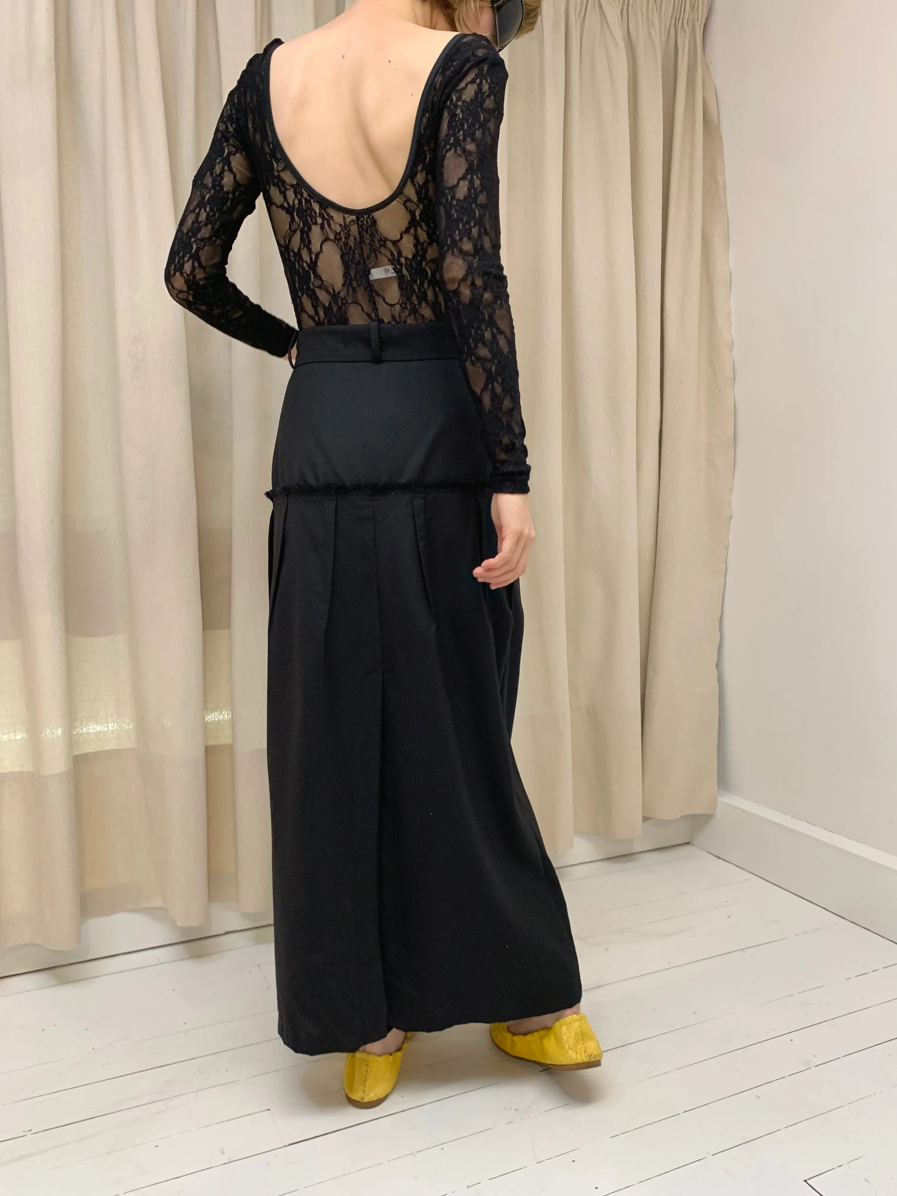 Distressed long skirt, black