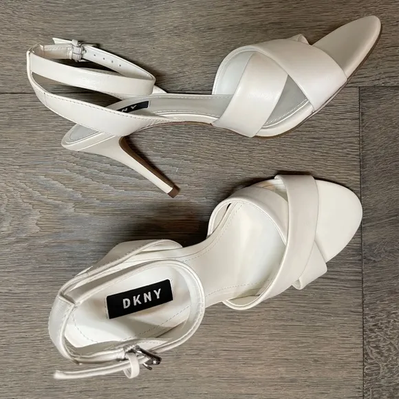 DKNY Ivy White Leather Open Toe Ankle Strap Sandal