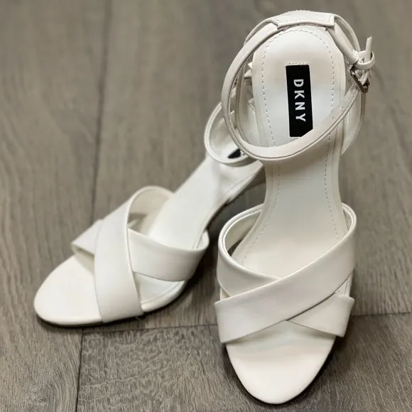 DKNY Ivy White Leather Open Toe Ankle Strap Sandal