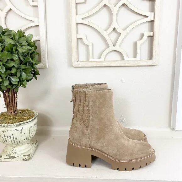 Dolce Vita Suede Lug Sole Heel Boots in Mushroom Size 6.5