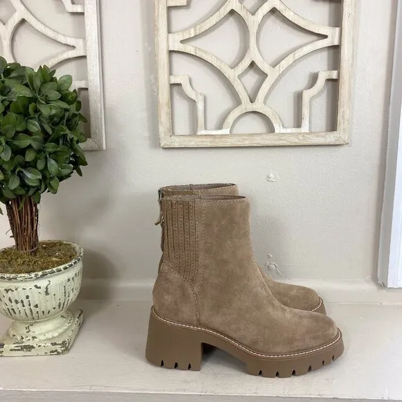 Dolce Vita Suede Lug Sole Heel Boots in Mushroom Size 6.5