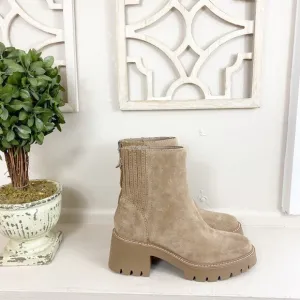 Dolce Vita Suede Lug Sole Heel Boots in Mushroom Size 6.5