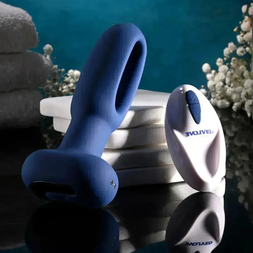 Evolved THE FLAPPER -  14 cm USB Rechargeable Vibrating and Flapping Butt Plug with Remote