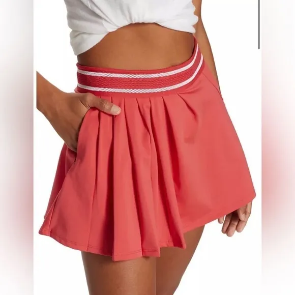 FP Movement Free People Cayenne Red Round Robin Tennis Skirt Women’s Medium NWOT