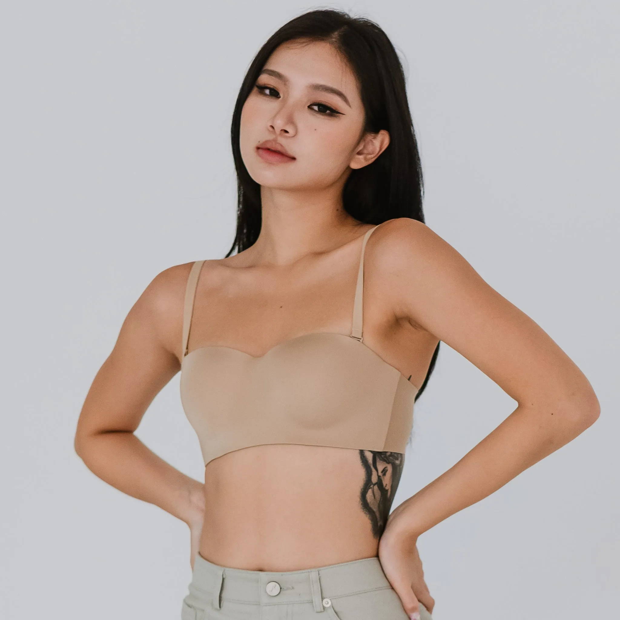 Full Scoop! Seamless Lightly-lined Anti-slip Strapless Wireless Bra in Biscotti Nude