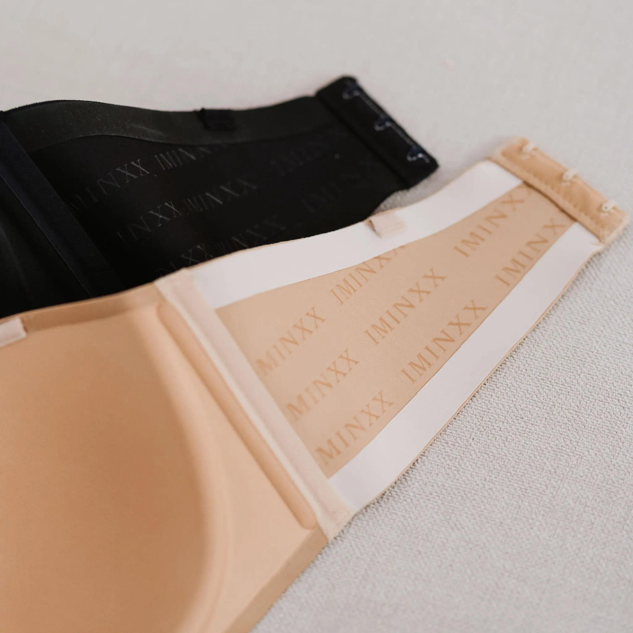 Full Scoop! Seamless Lightly-lined Anti-slip Strapless Wireless Bra in Biscotti Nude