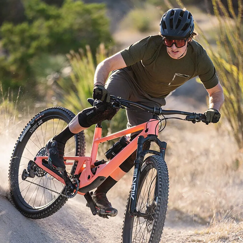 Giro Loam Knee Sleeve Pads