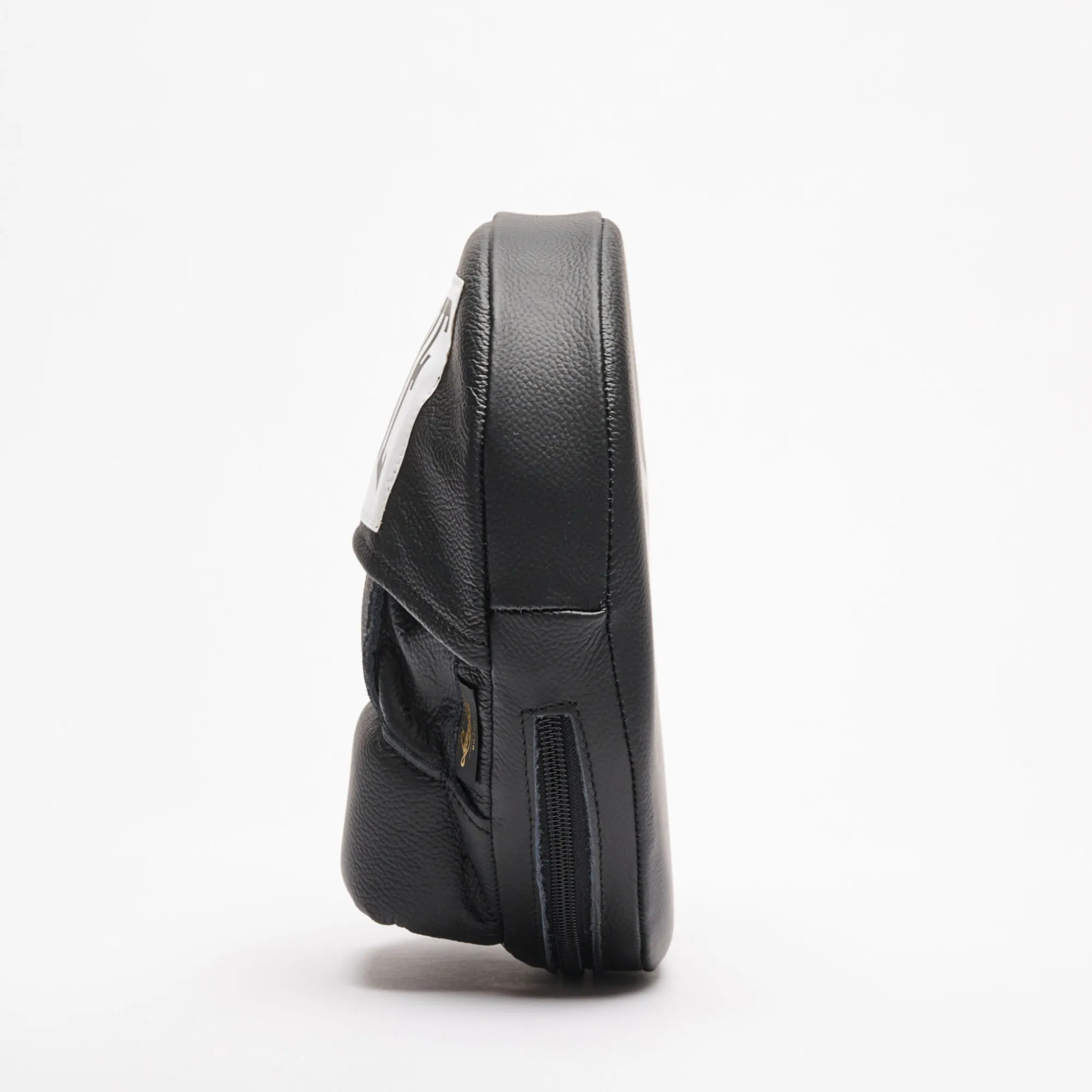 LEONE SENECA CLASSICO AIR ANTI-SHOCK PUNCH MITTS -BLACK
