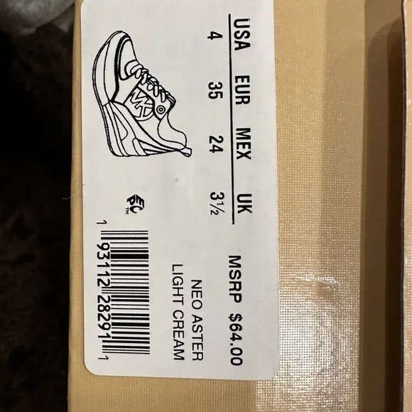 Like new, worn once, youth 4 Michael Kors