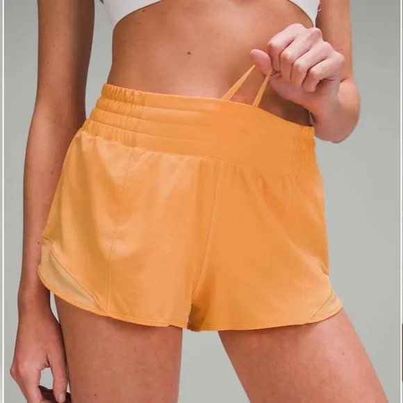 LULULEMON Hotty Hot High Rise Lined 2.5” Short