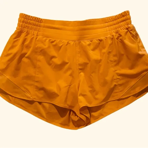 LULULEMON Hotty Hot High Rise Lined 2.5” Short