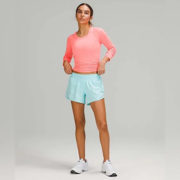 Lululemon Hotty Hot Short *Long 4&quot; in Icing Blue Size 6