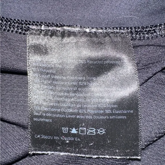 Lululemon *Rare* Find Your Pace Short 3&quot; *LinedCrinkle Dust Reflective size 10