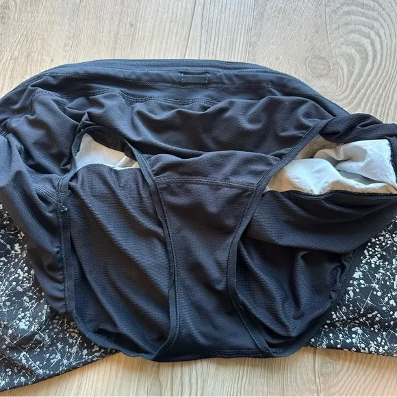 Lululemon *Rare* Find Your Pace Short 3&quot; *LinedCrinkle Dust Reflective size 10