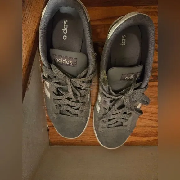Mens' Adidas suede tennis shoes size 8