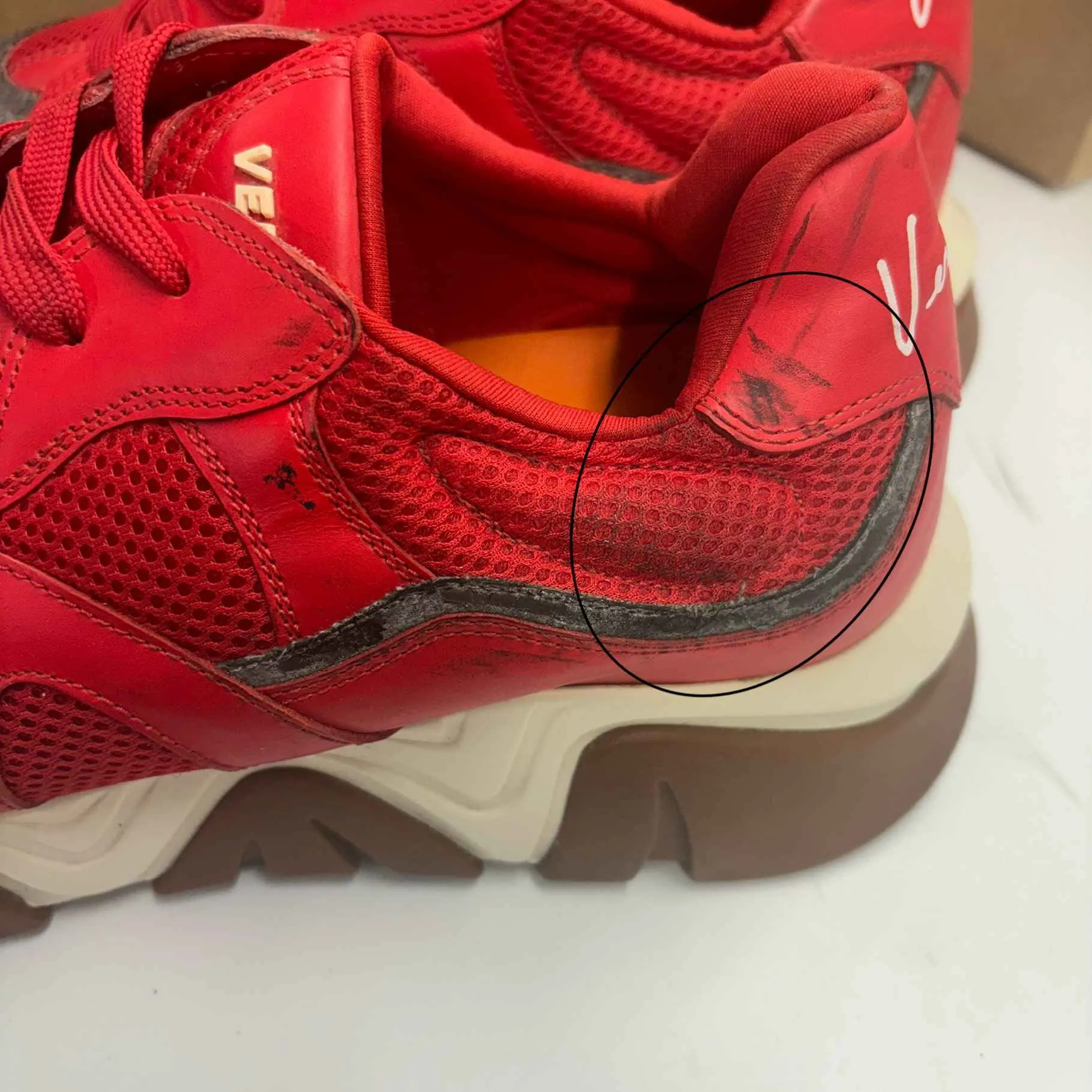 Men's Squalo Low Trainers Red Size EU 44 / UK 10