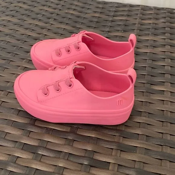Mini Melissa toddler size 7 ￼