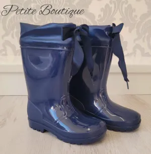 Navy ribbon wellies