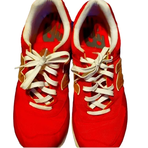 New Balance Tennis Shoes