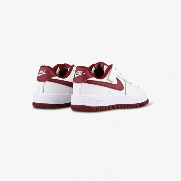 New boys /toddlers Nike Air Force 1 Low Ez on tennis shoes sneakerSize 10
