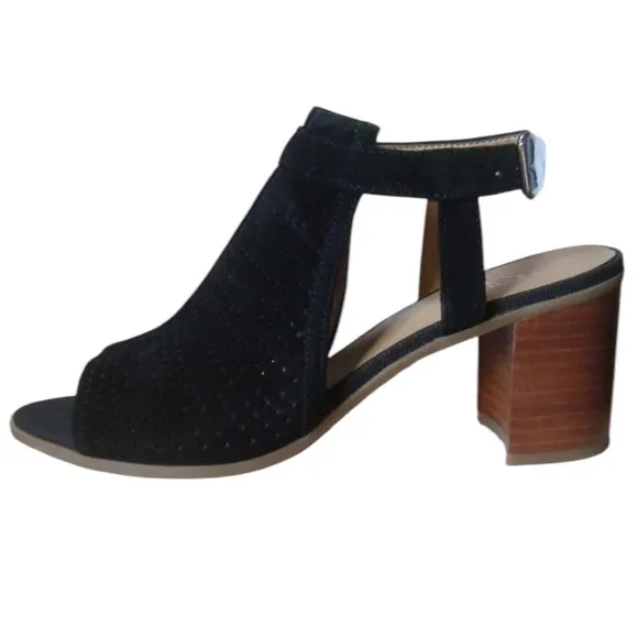 New Franco Sarto Perforated Black Suede 3” Block Heel Sandal Ankle Strap Sz. 10