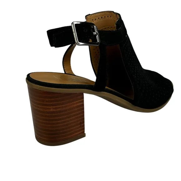 New Franco Sarto Perforated Black Suede 3” Block Heel Sandal Ankle Strap Sz. 10