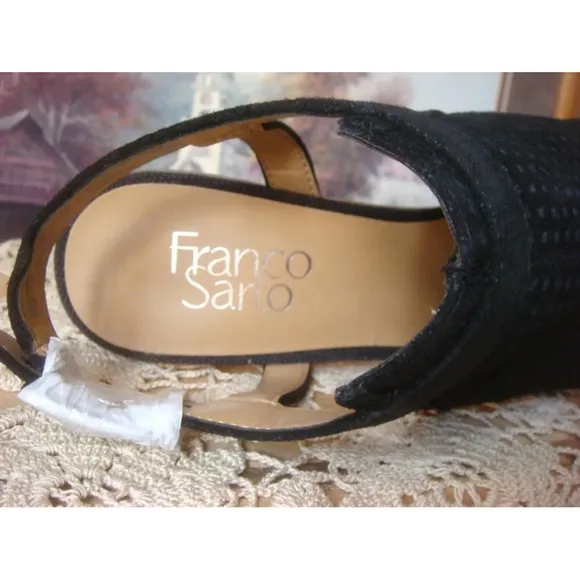 New Franco Sarto Perforated Black Suede 3” Block Heel Sandal Ankle Strap Sz. 10