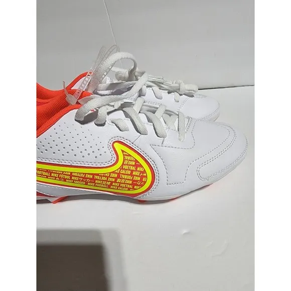 New Nike Tiempo Legend 9 Club White Kids Soccer Cleats Size 5Y  W6.5 DA1331-176