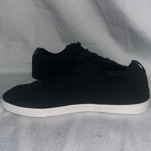 NewWithout Tag SUAVS Unisex The Zilker Breathable Mesh Lace Sneaker M-6.5 W-8.5