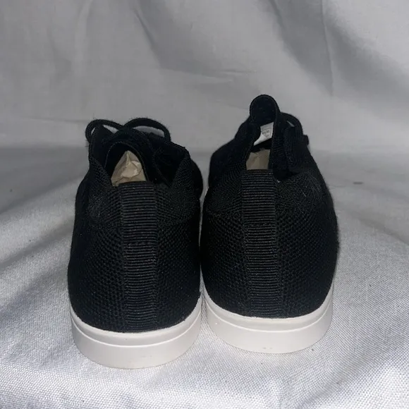NewWithout Tag SUAVS Unisex The Zilker Breathable Mesh Lace Sneaker M-6.5 W-8.5