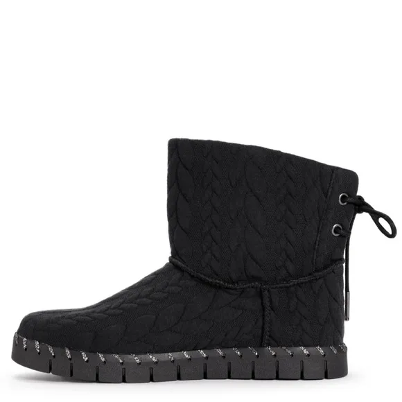 NIB Muk Luks Cable Knit Memory Foam Insole Lace-up Back Ankle Boots Black 8