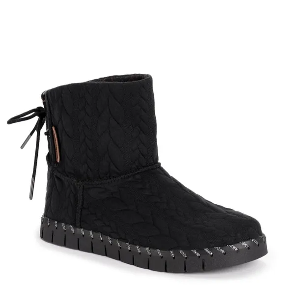 NIB Muk Luks Cable Knit Memory Foam Insole Lace-up Back Ankle Boots Black 8