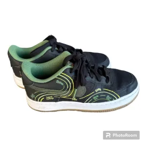 Nike Air Force 1 Lv8 NY vs. NY Sneakers Kids Size 4.5 Black and Green