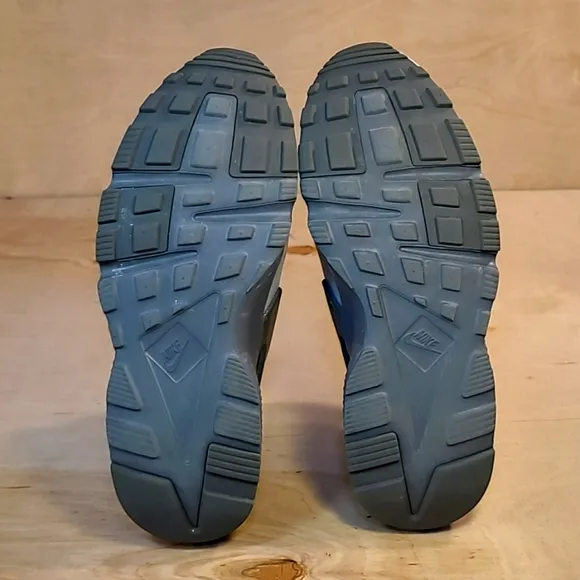 Nike Air Huarache Run Wolf Gray Athletic Shoes 654275-032