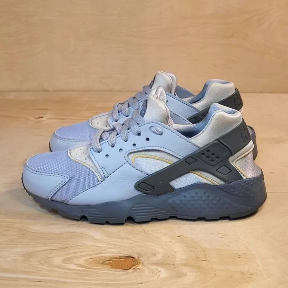 Nike Air Huarache Run Wolf Gray Athletic Shoes 654275-032