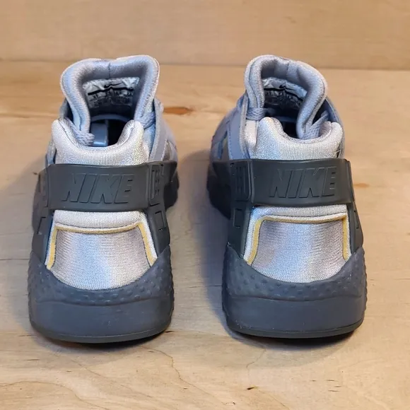 Nike Air Huarache Run Wolf Gray Athletic Shoes 654275-032