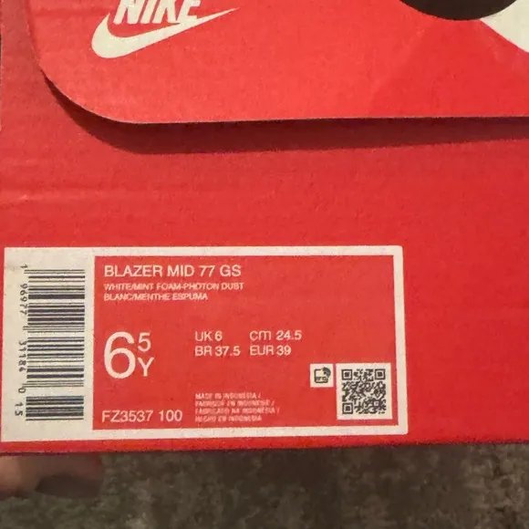 Nike Blazer Mid 77
