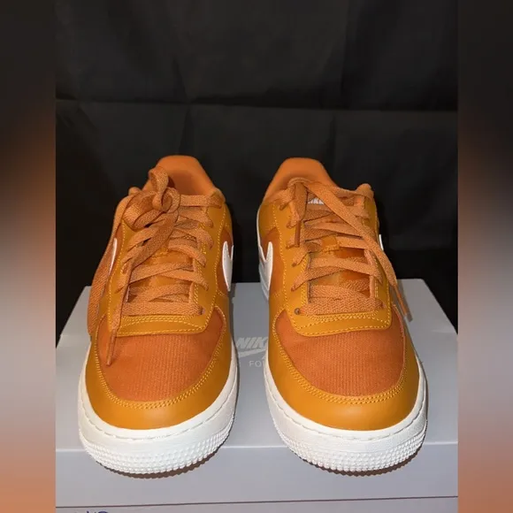 Nike (GS) Air Force 1 LV8 2 Monarch/Sail- 7Y/W8.5
