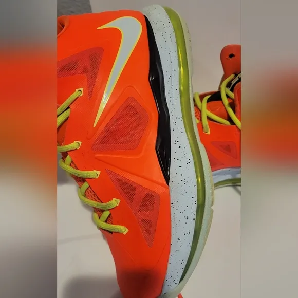 Nike Lebron 10 Bright Crimson - Size 6.5Y -